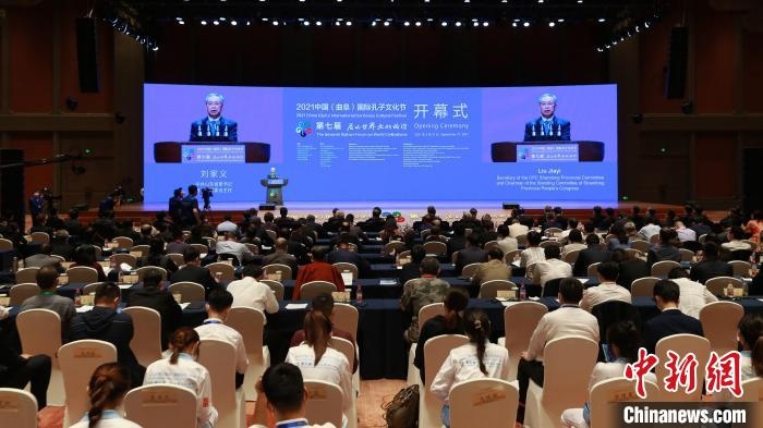 中共山東省委書記劉家義致辭。　梁犇 攝