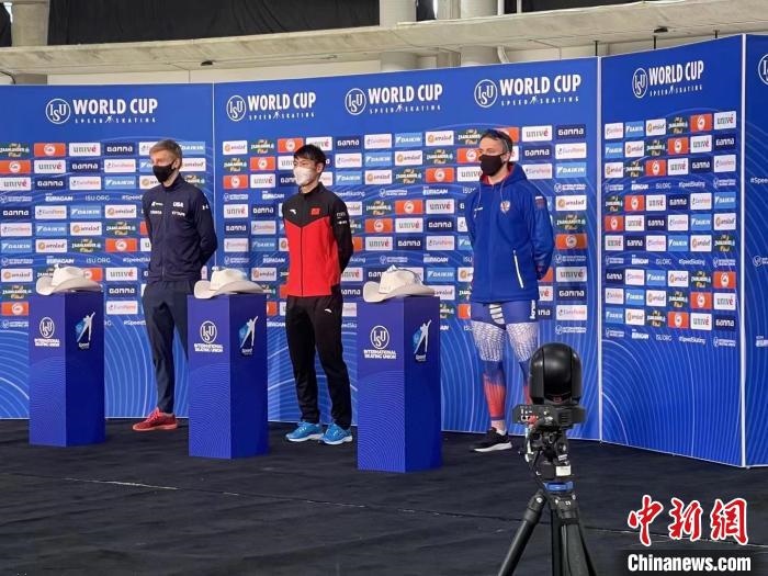 我國(guó)速滑在國(guó)際大賽上取得的第一個(gè)男子1000米金牌?！『邶埥◇w育局提供