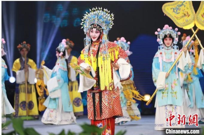 圖為，漢劇《貴妃醉酒》演出現(xiàn)場(chǎng) 武漢文旅局供圖