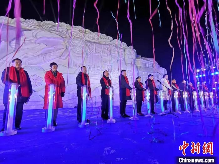 啟動(dòng)儀式現(xiàn)場(chǎng)。　趙桂華 攝