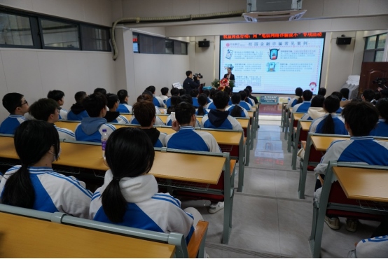 中信銀行全力守護春節(jié)“錢袋子”  用心保障金融消費者合法權益572.png