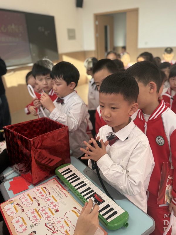 1767498592650812.jpg 農(nóng)大附分無紙化測評94.jpg