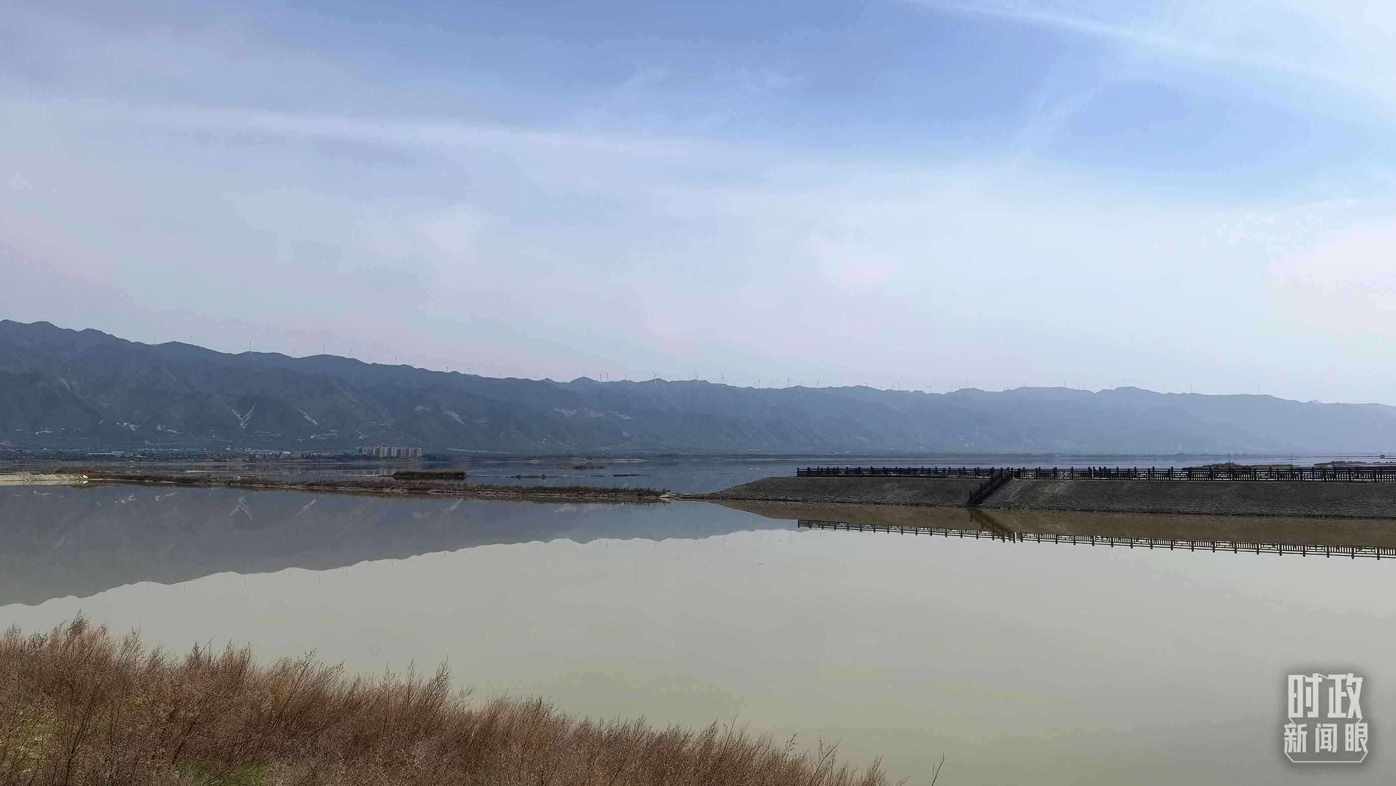 △運(yùn)城鹽湖。（總臺(tái)央視記者馬亞陽(yáng)拍攝）