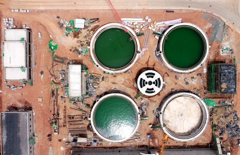 污水處理廠及水資源再生利用項(xiàng)目沉淀池。受訪者供圖