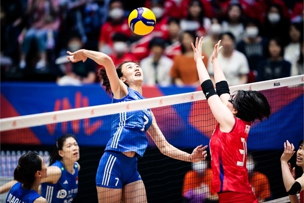 王媛媛扣球。圖片來源：國際排聯(lián)