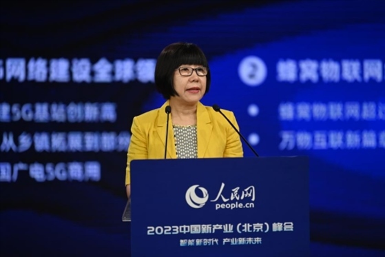 人民網(wǎng)監(jiān)事會(huì)主席唐維紅。人民網(wǎng)記者 于凱攝