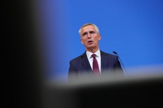 7月6日，在比利時布魯塞爾的北約總部，北約秘書長斯托爾滕貝格在會議后召開新聞發(fā)布會。新華社記者鄭煥松攝