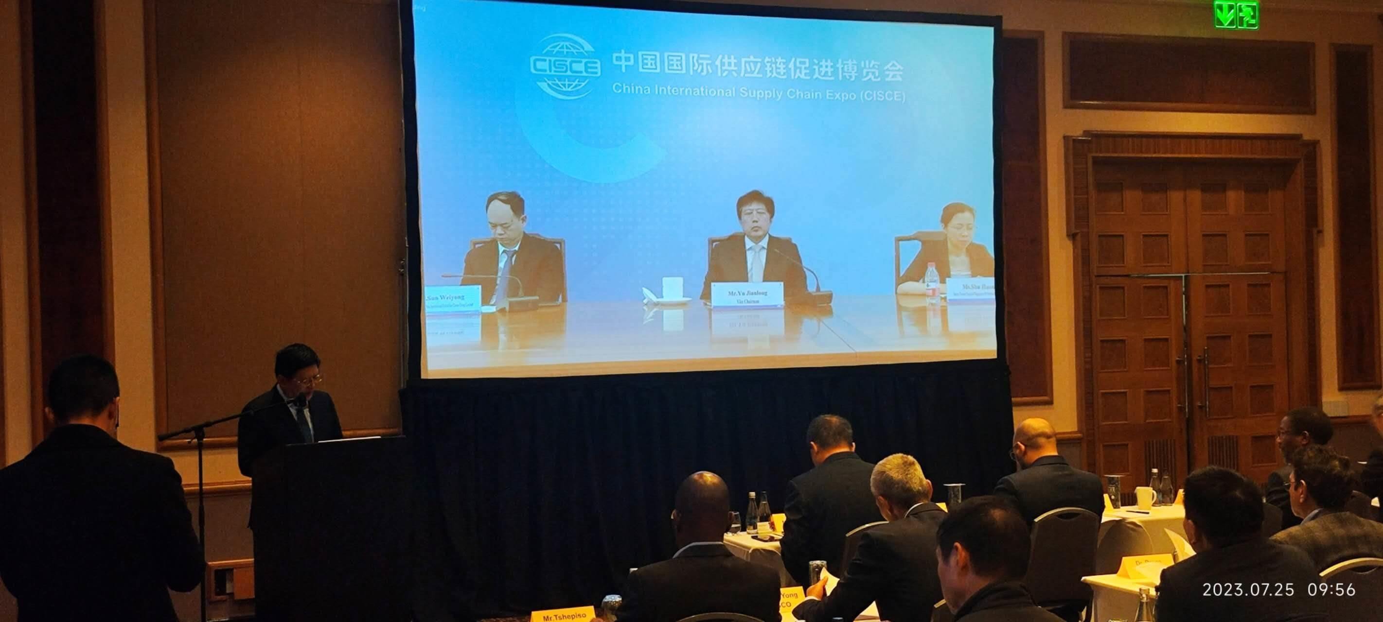 唐中東總領(lǐng)事致辭。圖片來(lái)源：貿(mào)促會(huì)