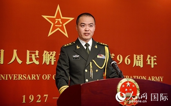 中國駐瑞典大使館李珂副武官致辭。人民網(wǎng)記者 殷淼攝