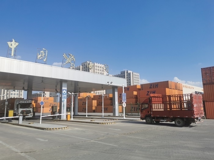 鄭州國際陸港海關(guān)監(jiān)管場所。鄭州車站海關(guān)供圖