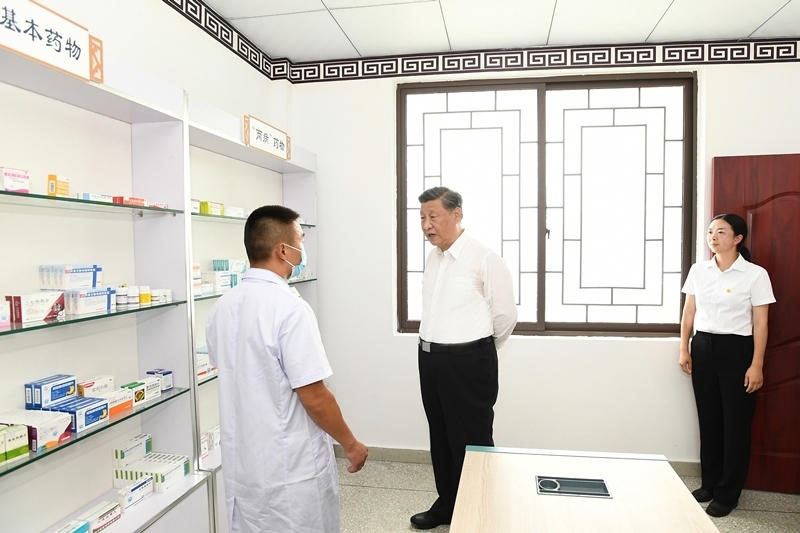 2022年6月8日，習(xí)近平總書(shū)記在四川眉山東坡區(qū)太和鎮(zhèn)永豐村考察。