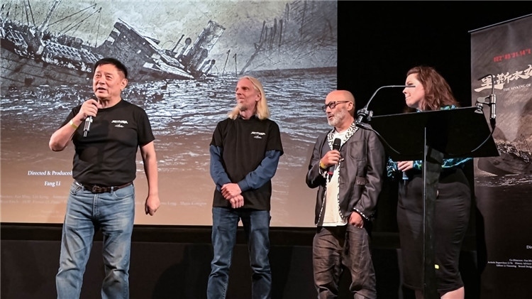 導演方勵以及團隊成員分享體會。郭錦標攝