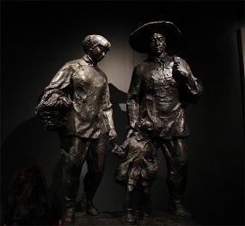 養(yǎng)父母碑。中央民族大學(xué) 張瑜桐攝