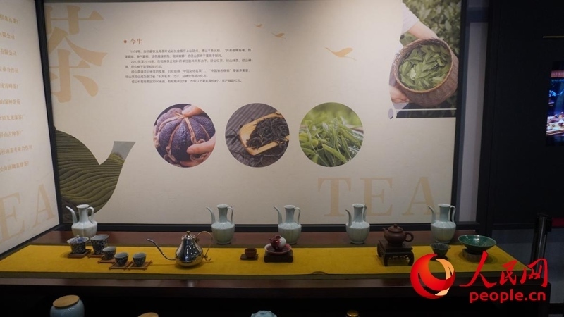 余杭區(qū)徑山鎮(zhèn)徑山村鄉(xiāng)村客廳的文創(chuàng)館。人民網(wǎng)肖聰聰攝