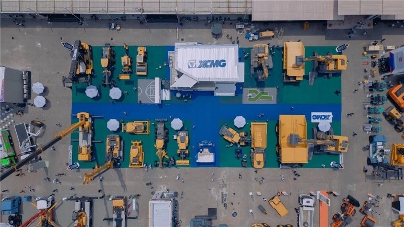 徐工集團(tuán)3000㎡的展區(qū)。 石偉攝影