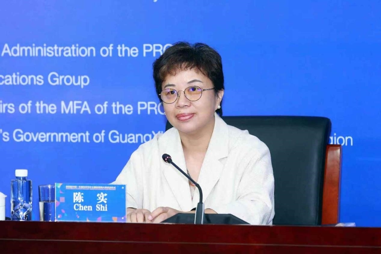 陳實(shí)主持嘉賓致辭環(huán)節(jié)。中國(guó)駐東盟使團(tuán)供圖