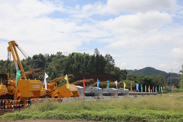 川氣東送二線天然氣管道工程施工現(xiàn)場。受訪者供圖