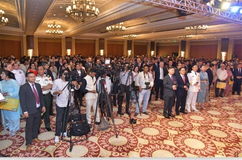 印度各界人士，各國(guó)駐印使節(jié)及外交官，中資企業(yè)、留學(xué)生和華僑華人等700余人出席招待會(huì)活動(dòng)現(xiàn)場(chǎng)。中國(guó)駐印度大使館供圖