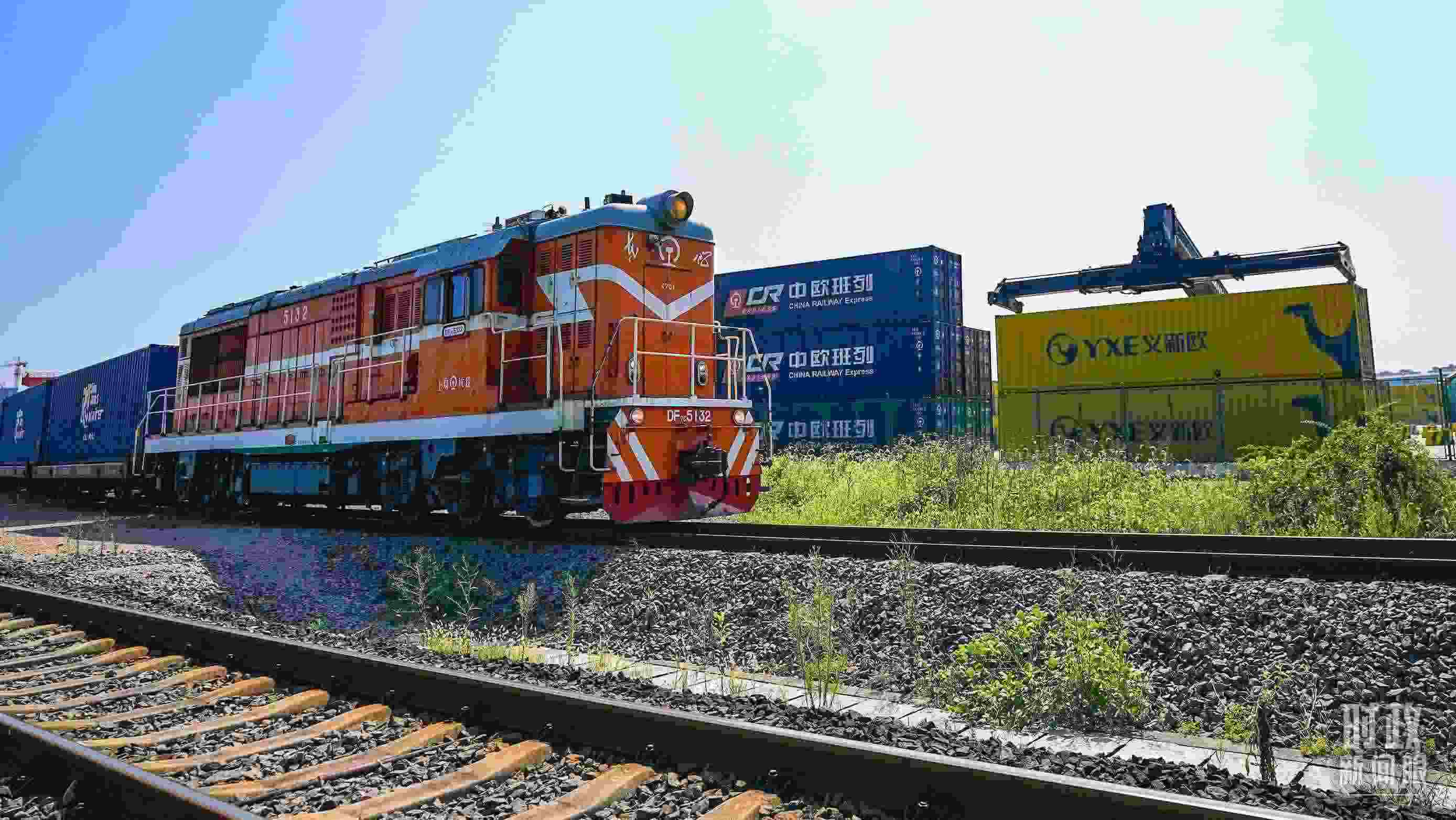 △“義新歐”中歐班列。（總臺(tái)國廣記者李晉拍攝）