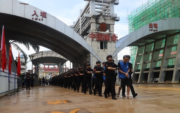 移交現場。公安部供圖