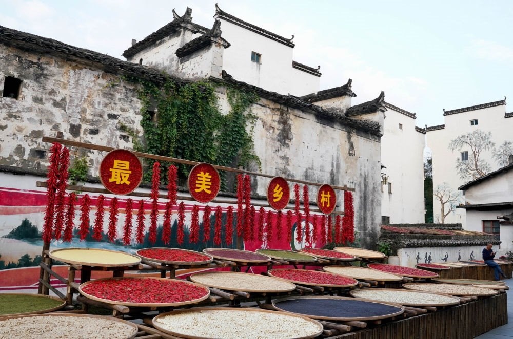 婺源縣王村石門自然村一角（2023年10月11日攝）。