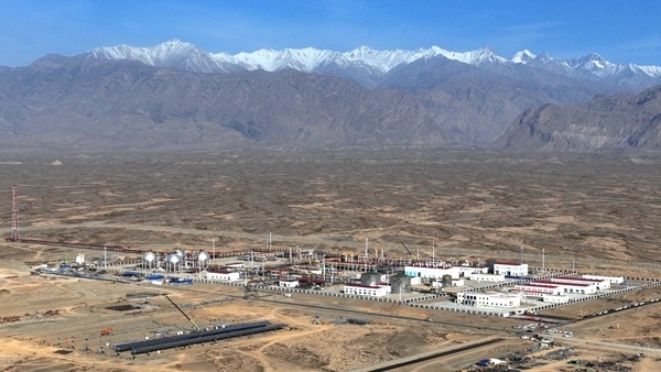 塔里木油田博孜天然氣處理廠。陳士兵 攝