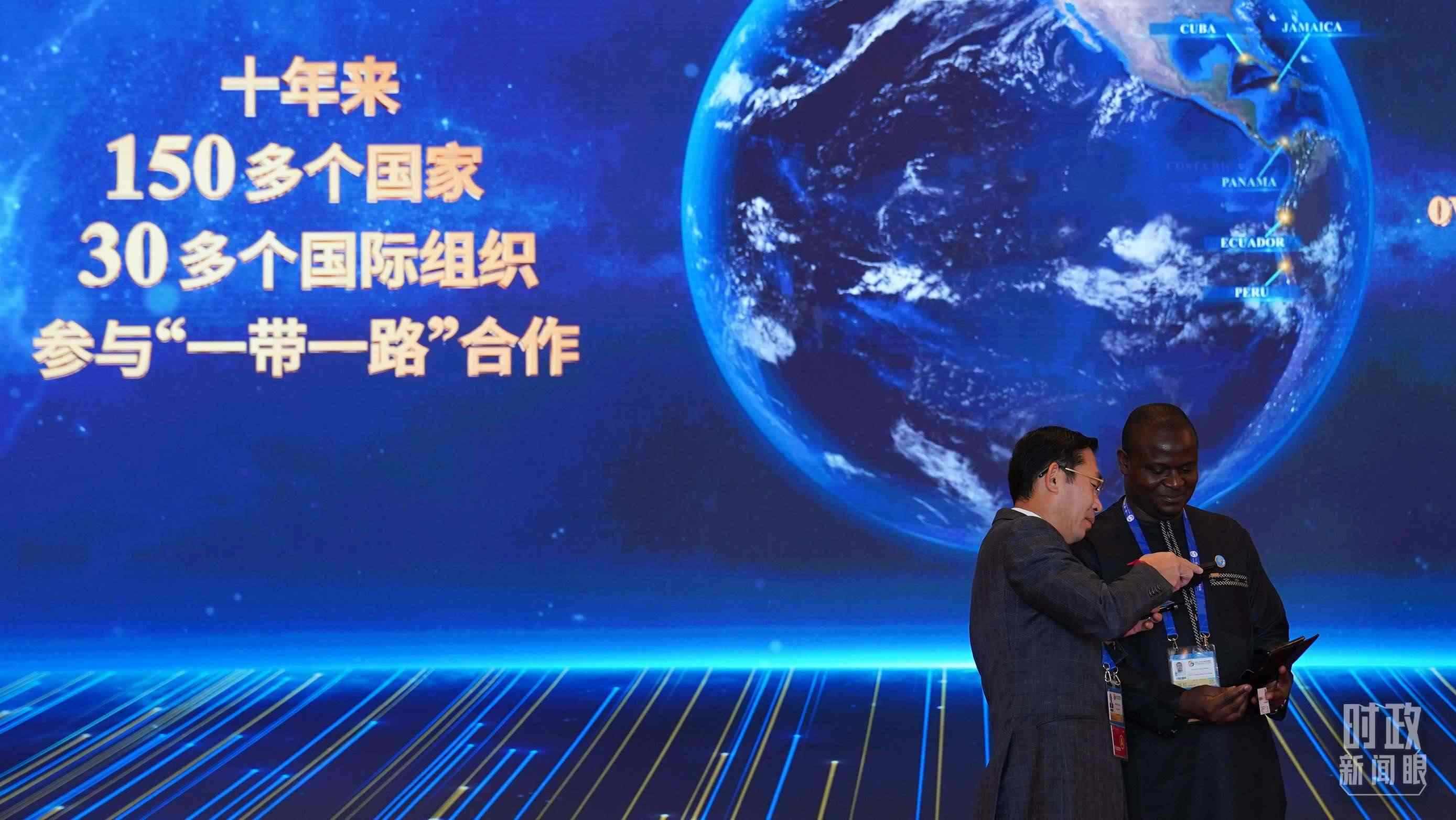 △“一帶一路”助力許多發(fā)展中國家加快邁向現(xiàn)代化的步伐。（總臺國廣記者李晉拍攝）