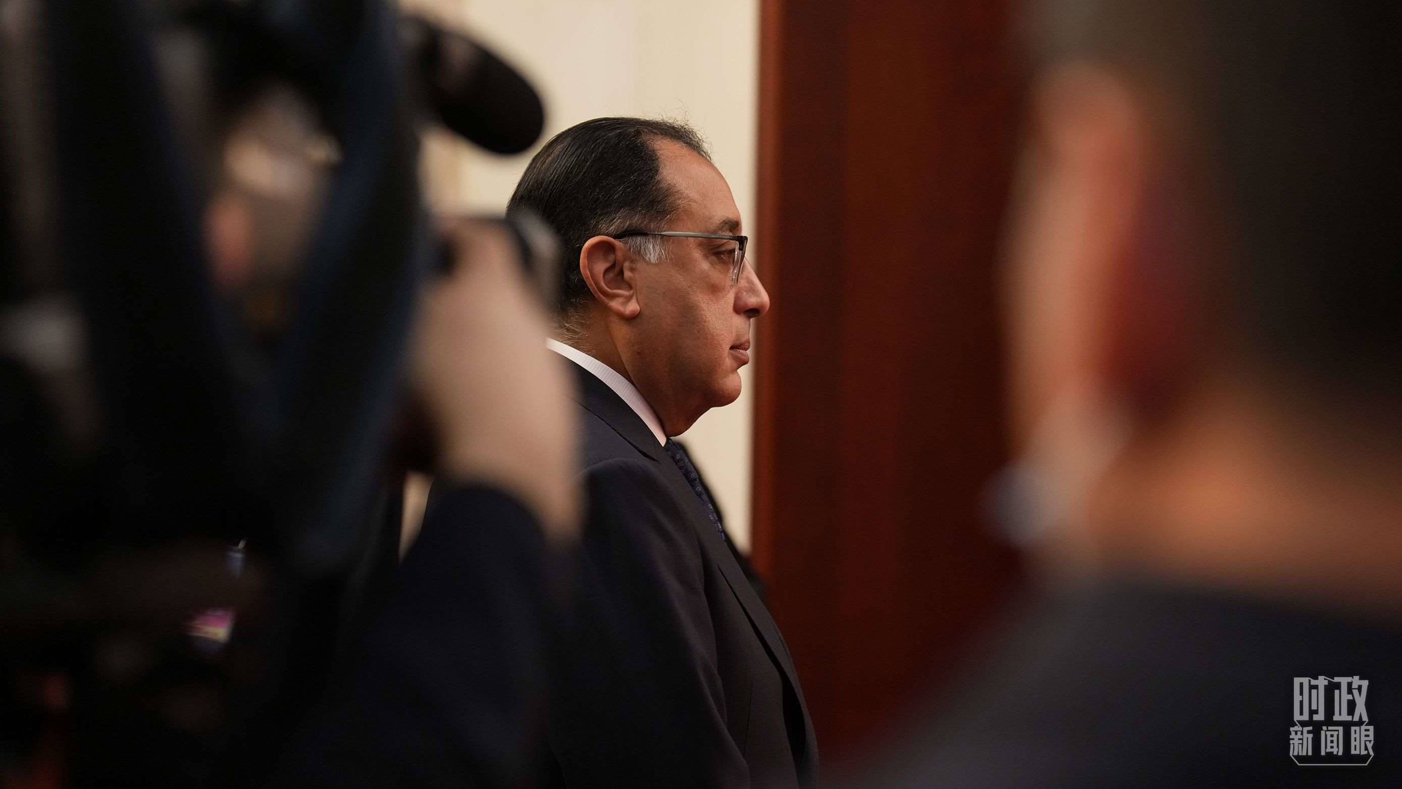 △人民大會堂，埃及總理馬德布利正在等候會見開始。（總臺國廣記者李晉拍攝）