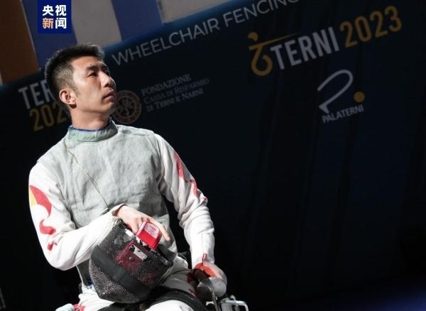 黃曉連、孫剛擔(dān)任杭州亞殘運會開幕式中國代表團旗手