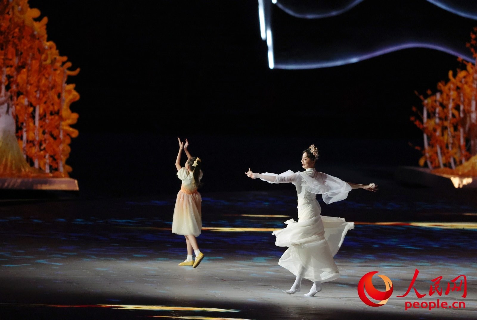 開幕式現(xiàn)場(chǎng)。人民網(wǎng) 周靜圓攝