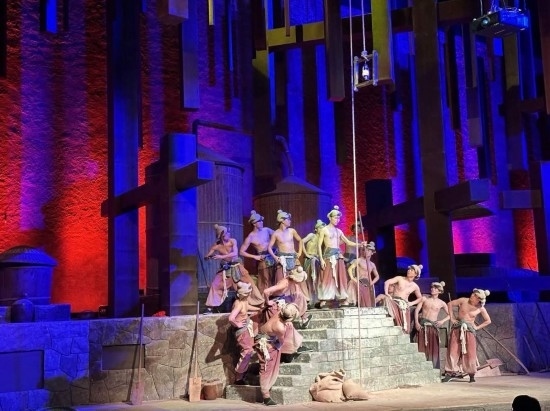 《天釀》演出場(chǎng)景。本報(bào)記者劉書(shū)文攝