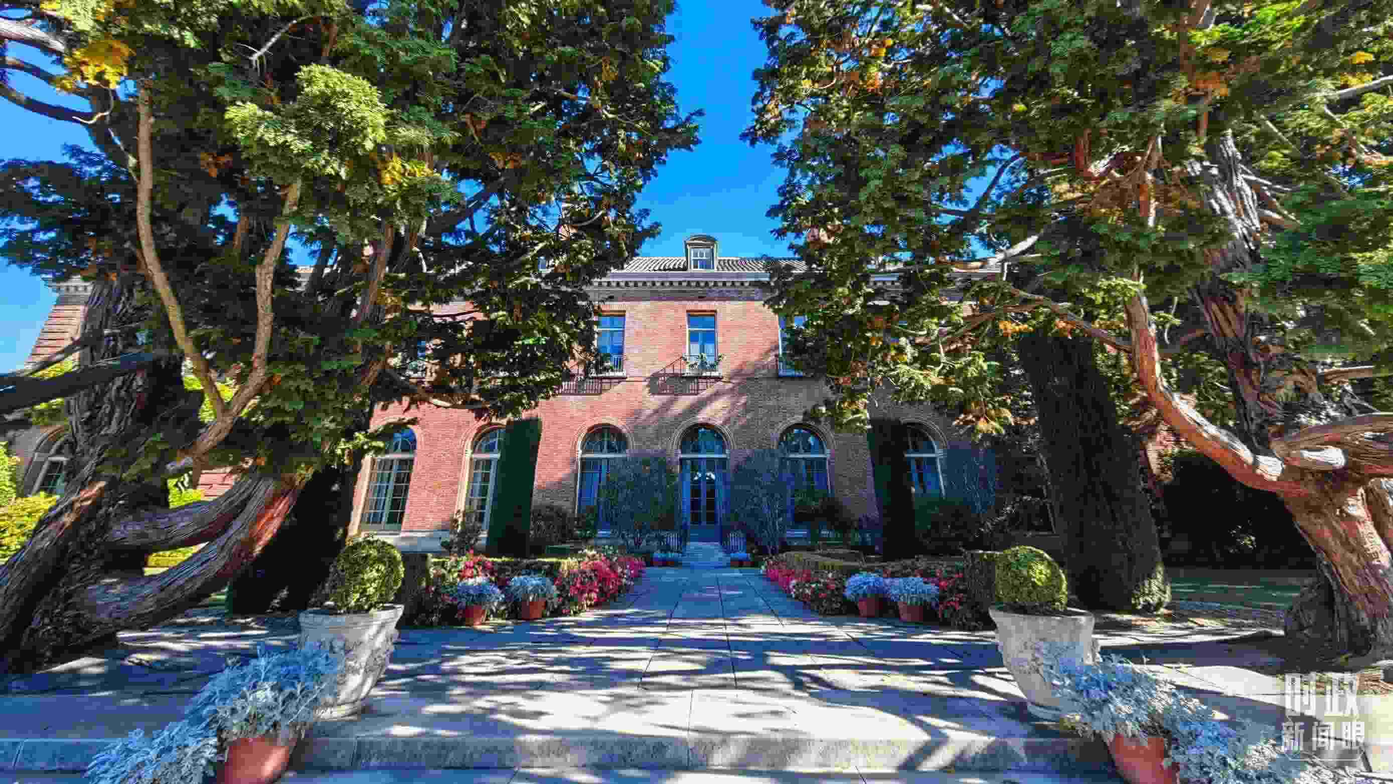 中美元首會晤在斐洛里莊園舉行。（總臺央視記者張曉鵬拍攝）