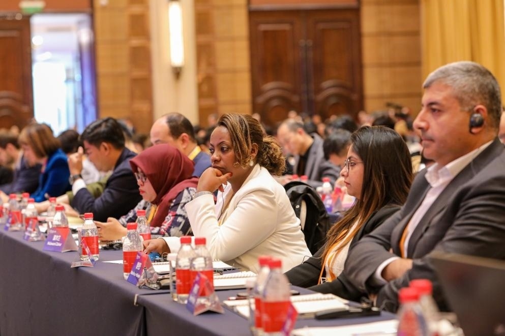 11月24日，論壇嘉賓在聆聽演講。新華社記者 辛夢晨 攝