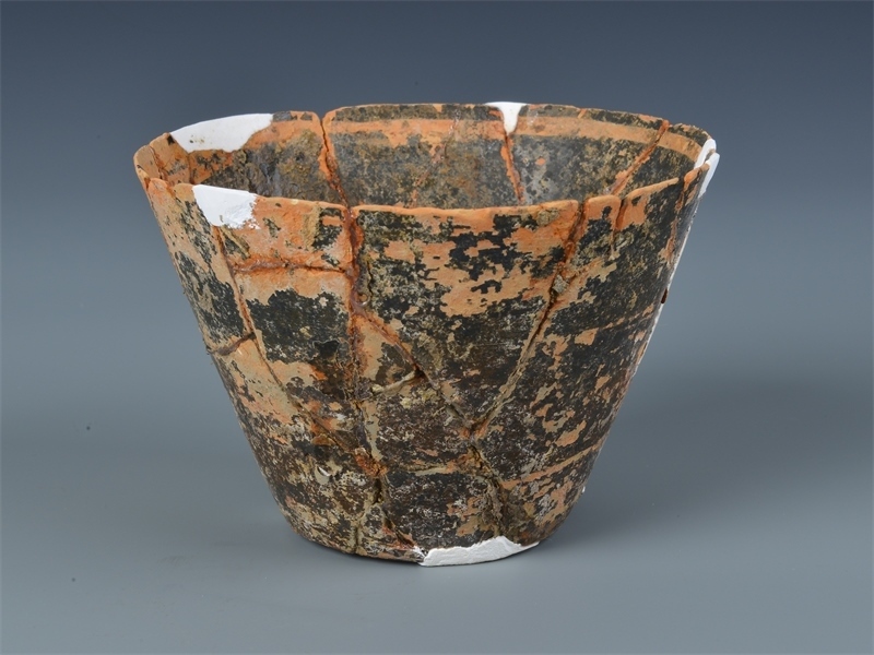 出土的蛋殼彩陶杯。國(guó)家文物局供圖