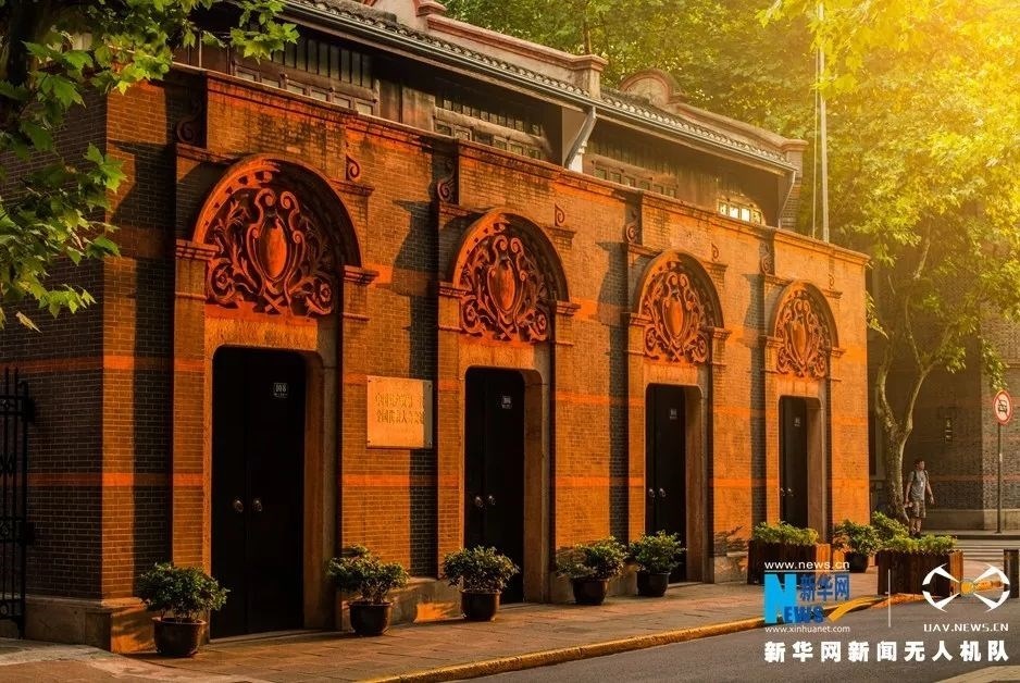 晨曦下的中共一大會址紀念館。新華網(wǎng) 吳愷 攝