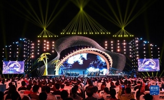 12月16日拍攝的第五屆海南島國際電影節(jié)開幕式現(xiàn)場。