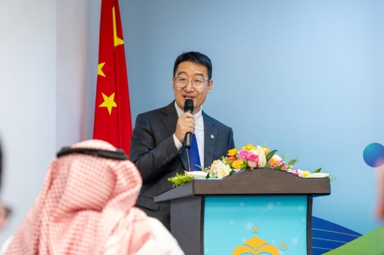 沙特智慧宮語言公司董事長馬永亮致辭。主辦方供圖