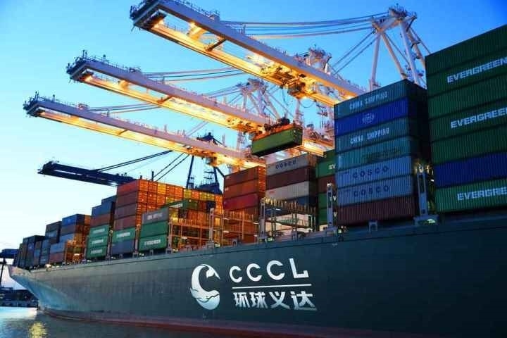 義烏商城集團(tuán)打造的國(guó)際物流平臺(tái)“環(huán)球義達(dá)”，為外貿(mào)企業(yè)提供各類物流資源信息。義烏市委宣傳部供圖