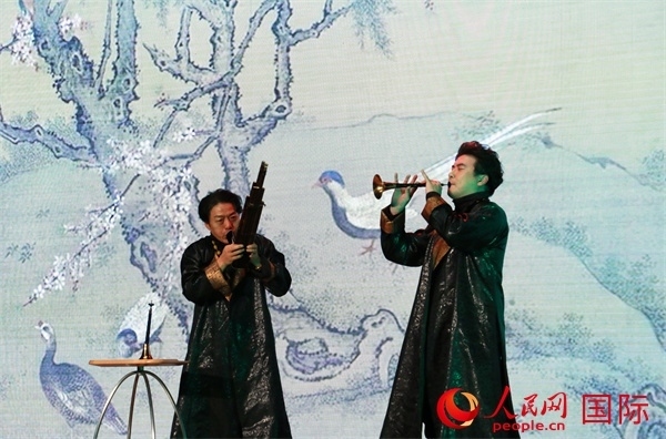 嗩吶表演《百鳥朝鳳》。人民網(wǎng) 許可攝