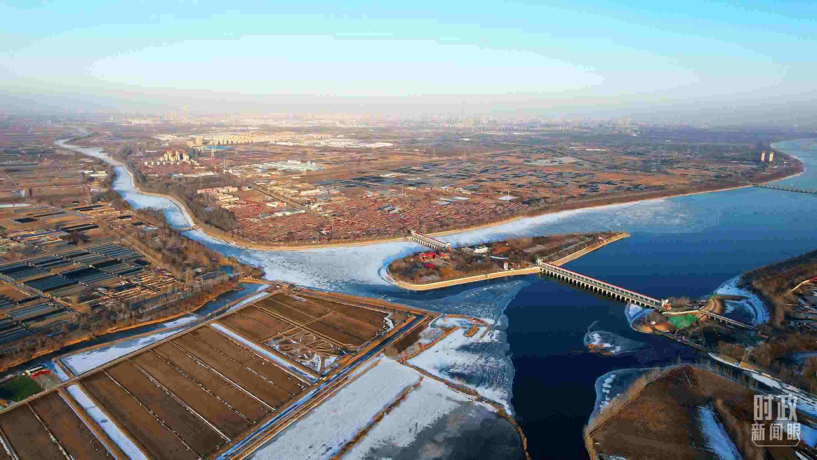 △俯瞰第六埠村。（總臺(tái)央視記者范凱拍攝）