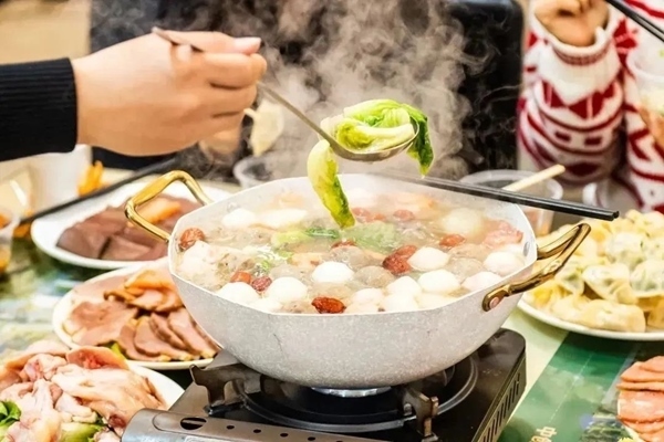 華南理工大學(xué)推出火鍋年夜飯。校方供圖