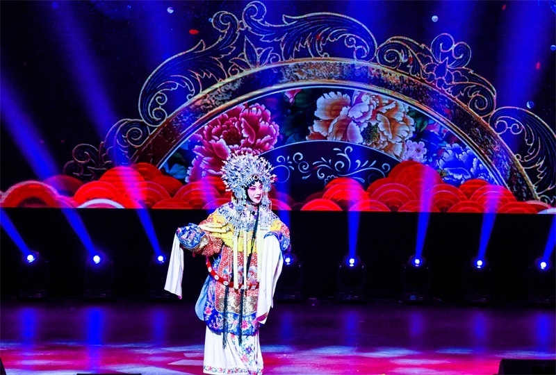 京劇梅派傳人胡文閣帶來《貴妃醉酒》。趙 靖攝