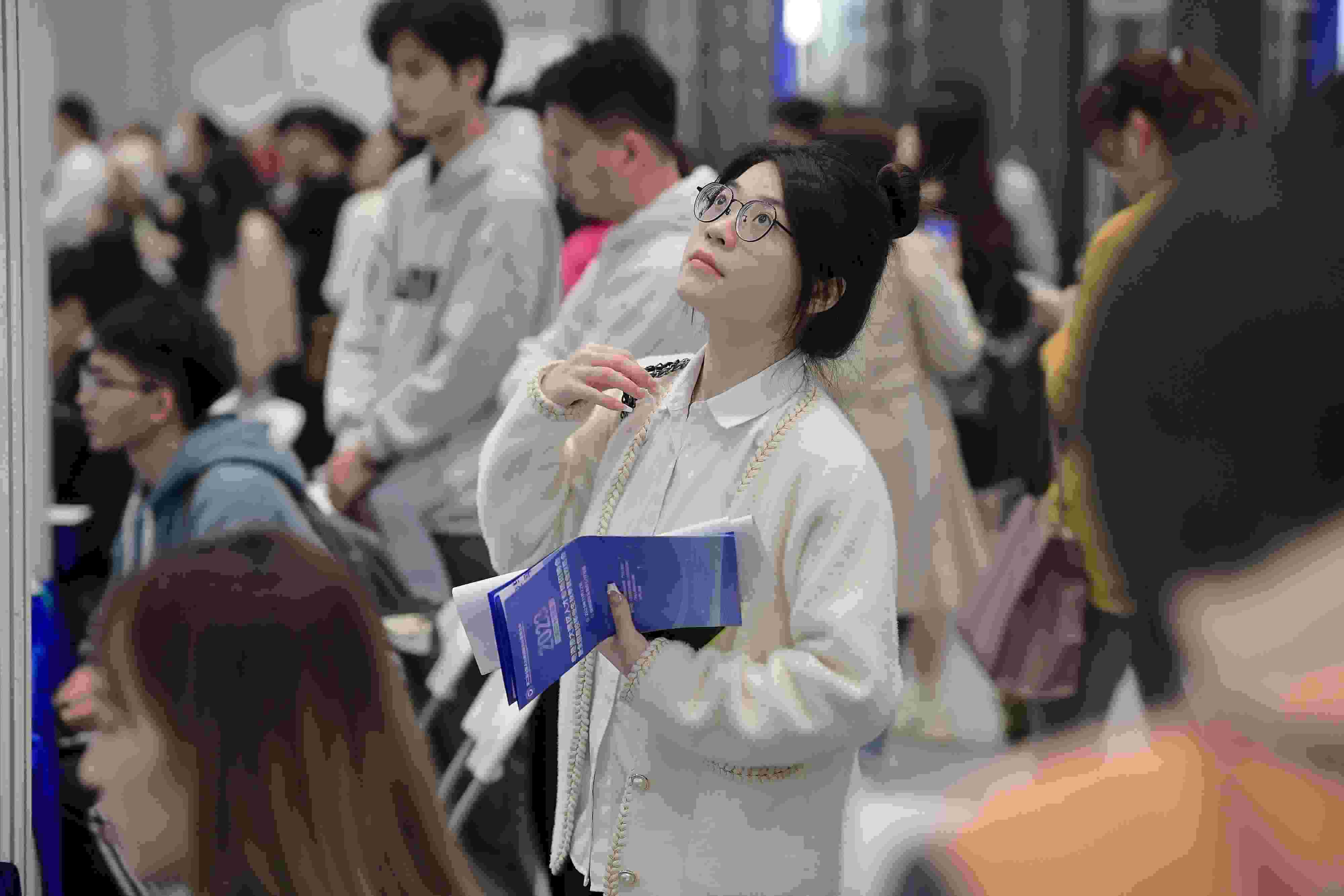  2023年11月22日，2023年粵港澳大灣區(qū)人才專場招聘會暨第27屆全國高校畢業(yè)生秋季就業(yè)雙選會在深圳國際會展中心舉辦。