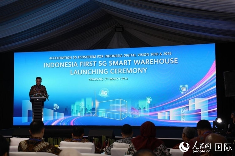 華為印尼CEO郭海龍?jiān)诮夷粌x式發(fā)表講話。人民網(wǎng)記者 曹師韻攝