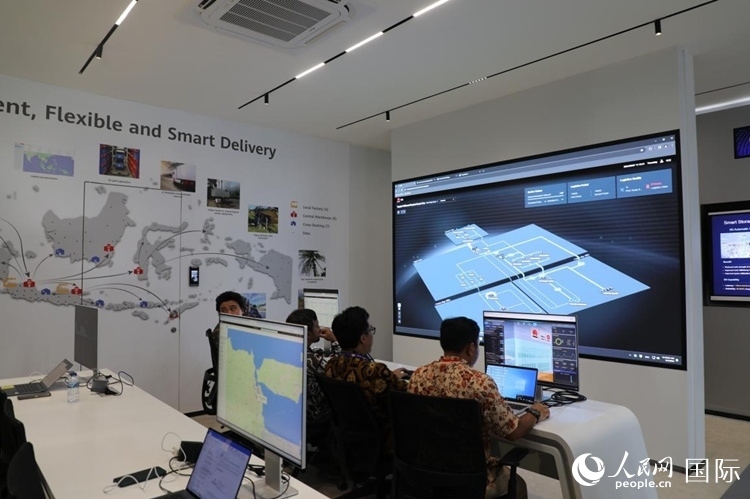 華為5G創(chuàng)新中心內(nèi)景。人民網(wǎng)記者 曹師韻攝