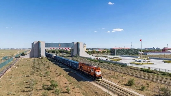 全國(guó)鐵路實(shí)行新的貨物列車運(yùn)行圖。國(guó)鐵集團(tuán)供圖