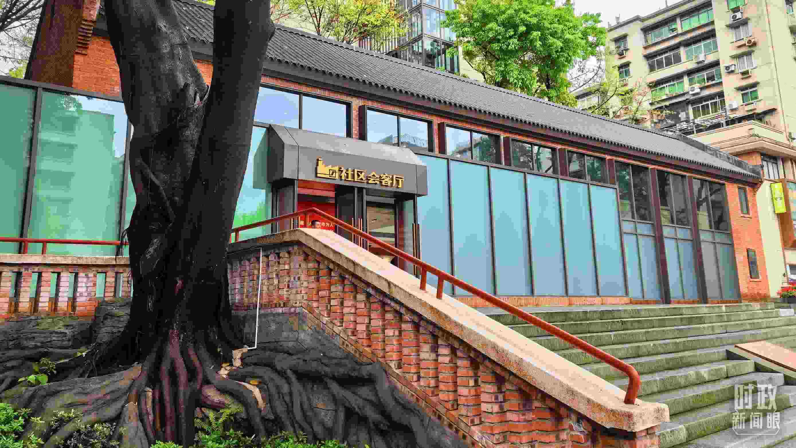 △民主村社區(qū)會客廳。（總臺央視記者程鋮拍攝）