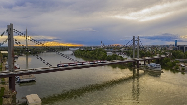 匈塞鐵路塞爾維亞境內(nèi)。中國鐵路國際有限公司供圖