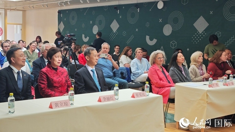 “漢語橋”瑞典賽區(qū)預(yù)選賽現(xiàn)場(chǎng)。人民網(wǎng)記者 殷淼攝