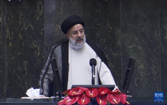 據(jù)伊朗邁赫爾通訊社20日報(bào)道，伊朗總統(tǒng)萊希在直升機(jī)事故中遇難。這是2021年8月5日拍攝的易卜拉欣·萊希的資料照片。 新華社發(fā)（賈瓦德攝）